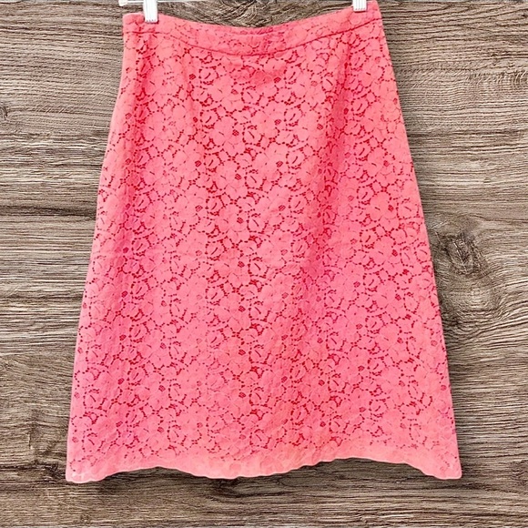 Banana Republic Dresses & Skirts - Banana Republic Coral Pink Lace A-Line Skirt – Size 2